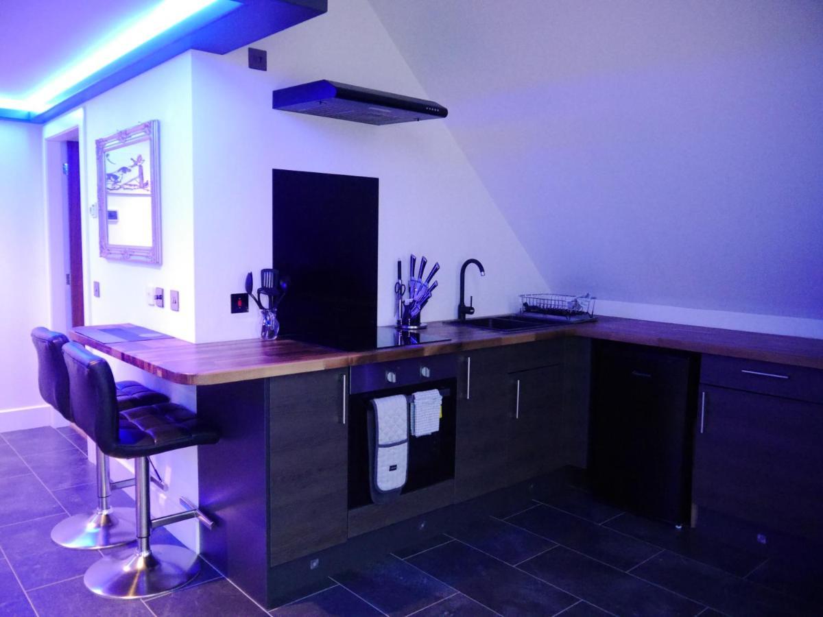 Whitebridge  Rest At Last - Highland Apartment With Private Hot Tub מראה חיצוני תמונה